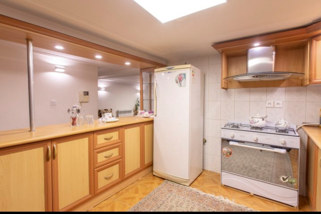 اجاره آپارتمان مبله در سردار جنگل رشت - مادربزرگ