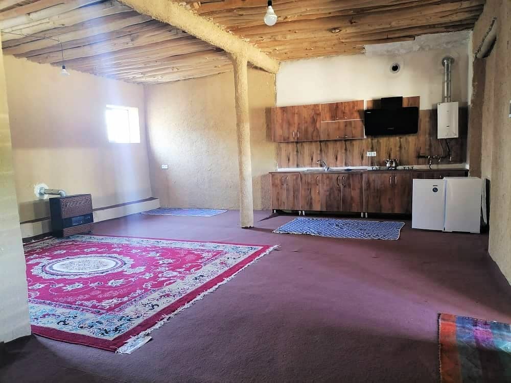 اجاره اقامتگاه بومگردی در سربست سپیدان - 75 متری یک خوابه همکف