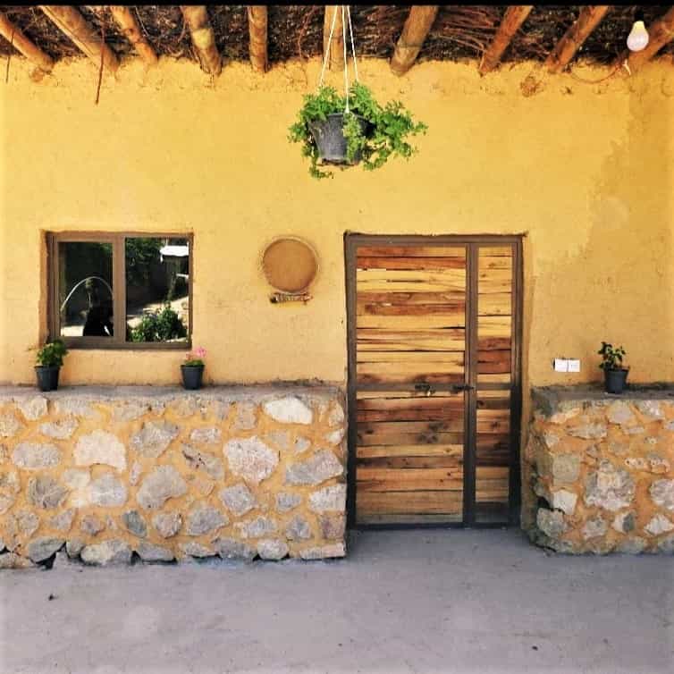 اجاره اقامتگاه بومگردی در سربست سپیدان - 75 متری یک خوابه همکف