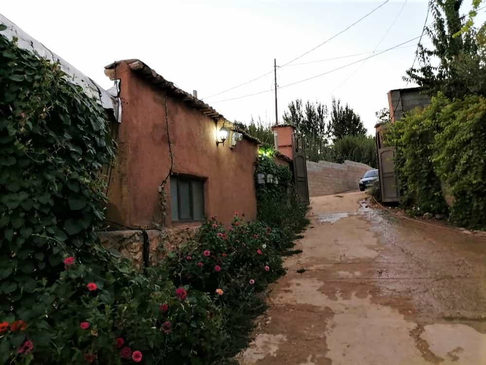 اجاره اقامتگاه بومگردی در سربست سپیدان - 75 متری یک خوابه همکف