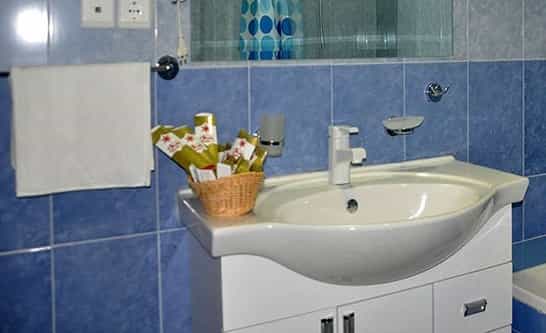 اجاره هتل پنج تخته در بروجن