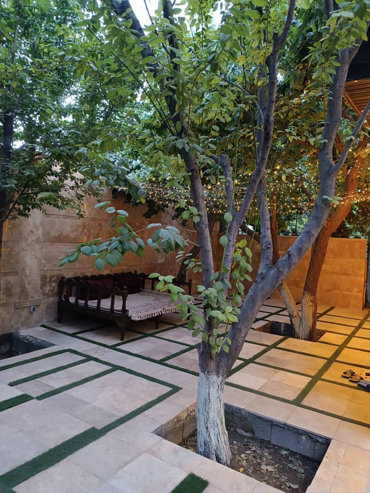 اجاره باغ ویلایی استخردار در کردزار شهریار