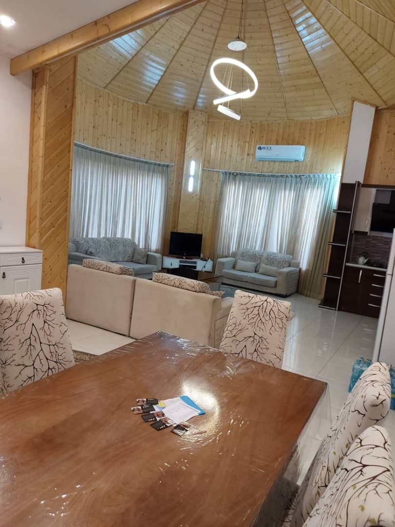 اجاره ویلا با استخر سر پوشیده آبگرم در نمک آبرود - نیلوفر