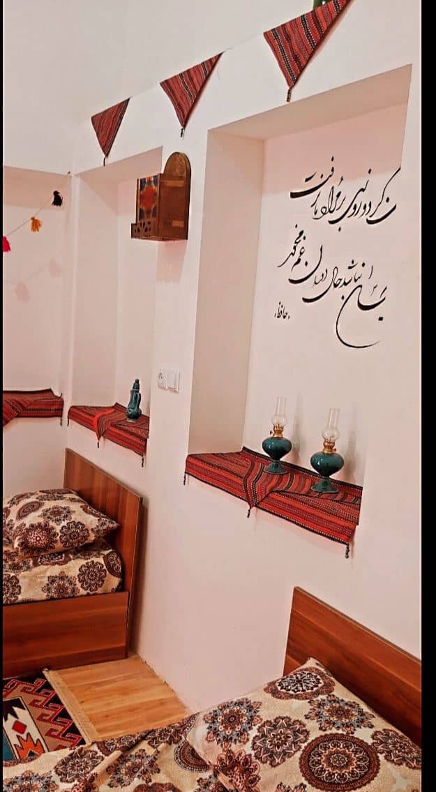 اجاره بومگردی سنتی دروازه اصفهان کاشان