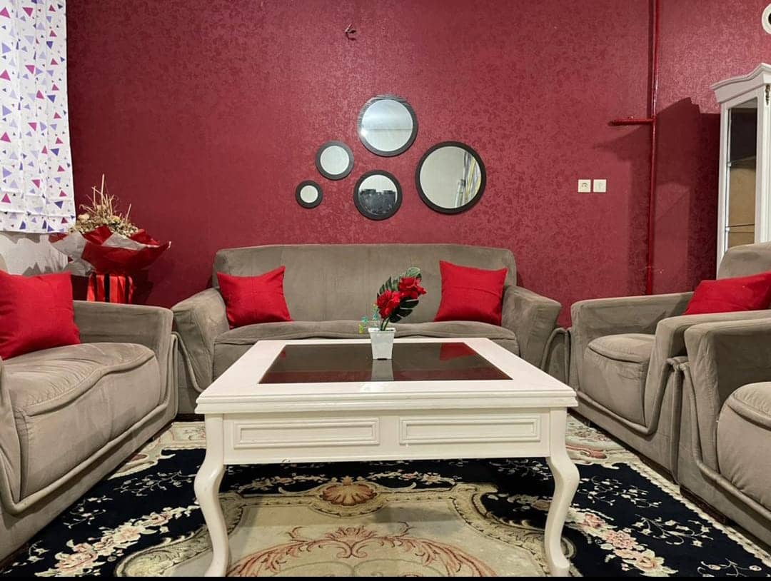 اجاره آپارتمان مبله یک خوابه در میدان امامت شرق تهران - طبقه ی زیرهمکف