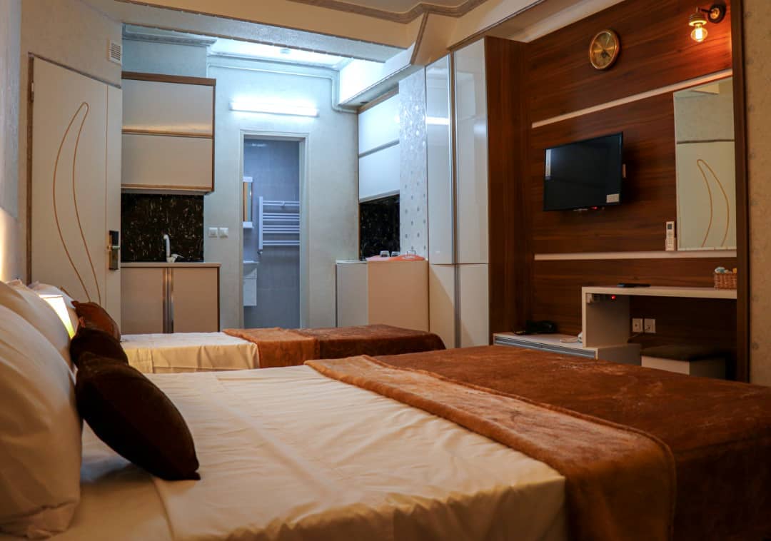 اجاره و رزرو هتل آپارتمان مبله در بهادری تبریز - جونیور