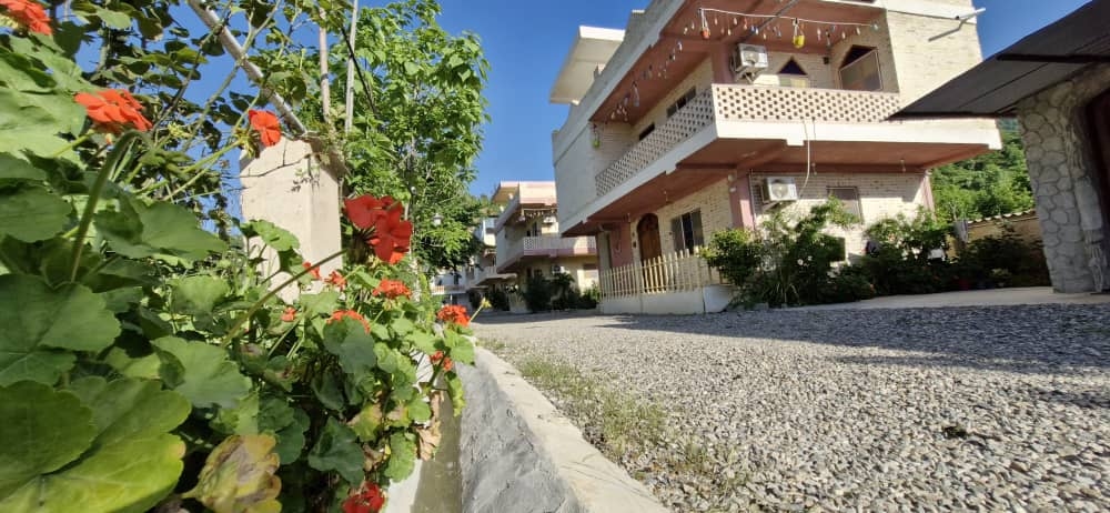 اجاره سوئیت روستایی قلعه چه مینودشت - آرام