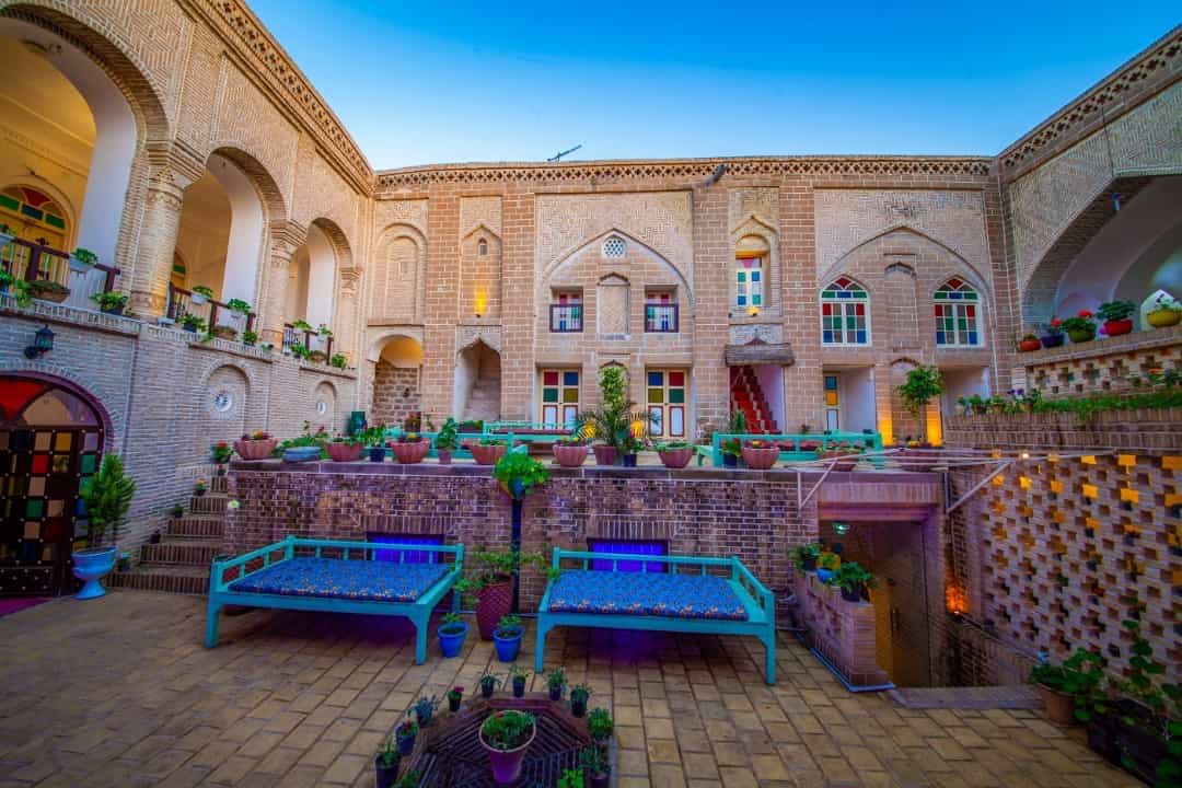 اجاره هتل سنتی در امام خمینی شوشتر - دور رومی102