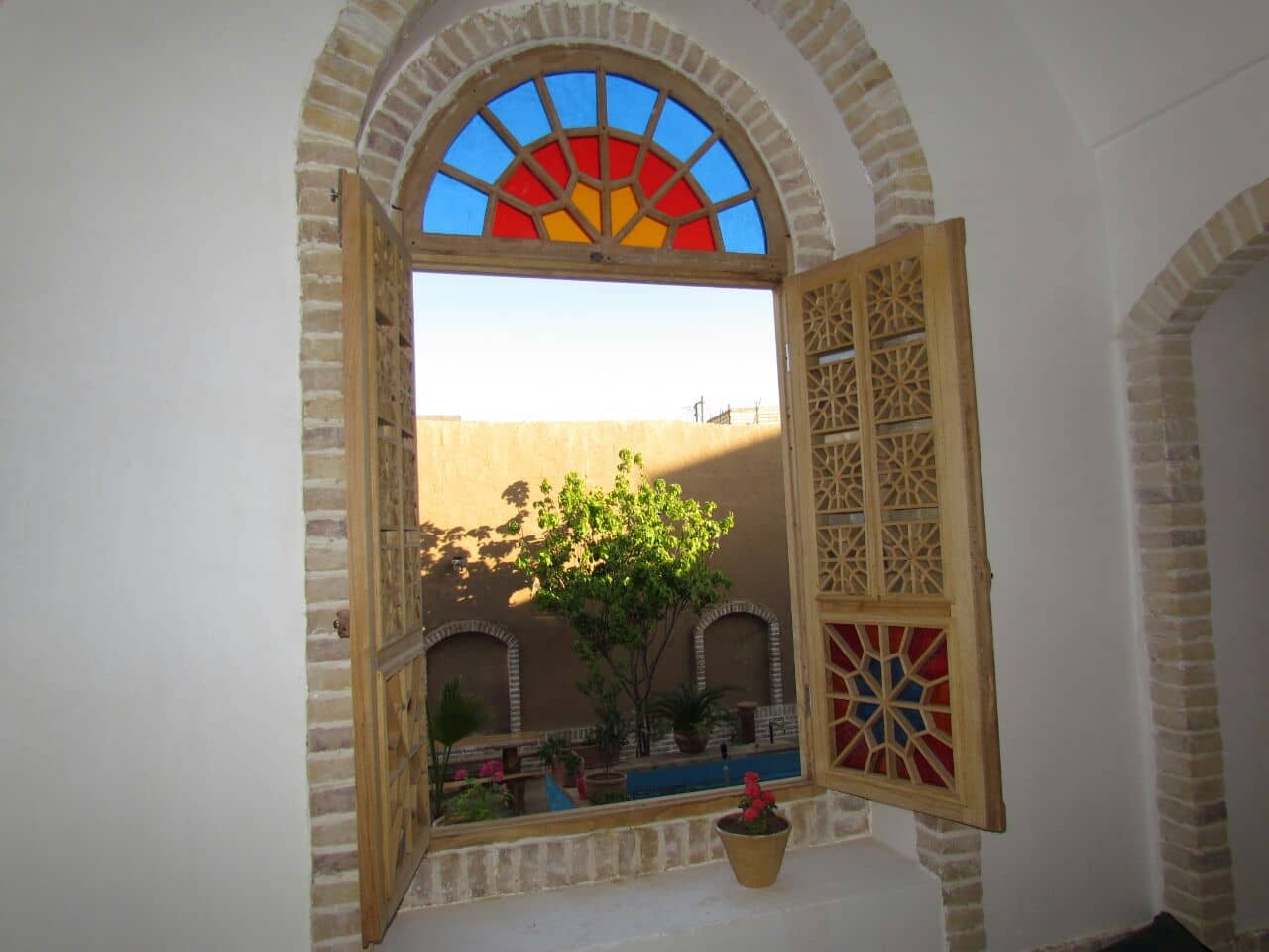 اجاره اقامتگاه سنتی در خواف شیروان