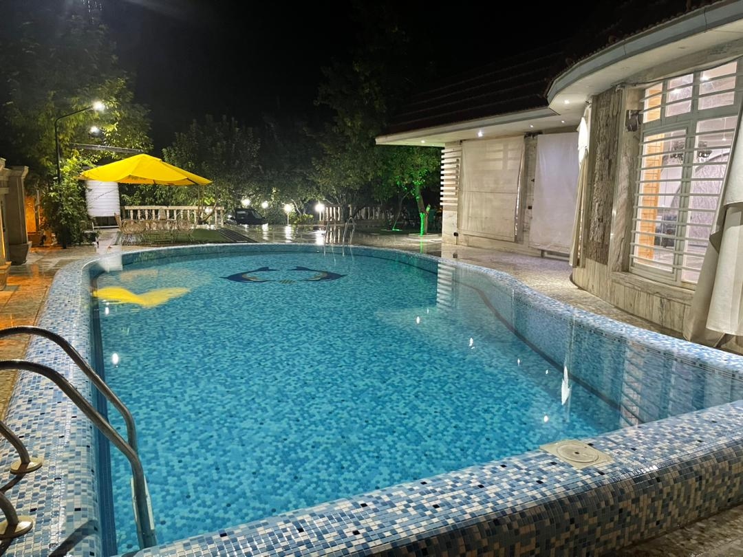 اجاره باغ استخر آب گرم در گویم شیراز