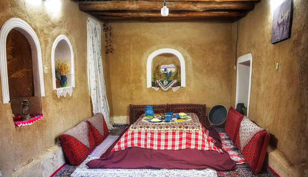 اجاره اقامتگاه بومگردی سنتی در آتشکده محلات