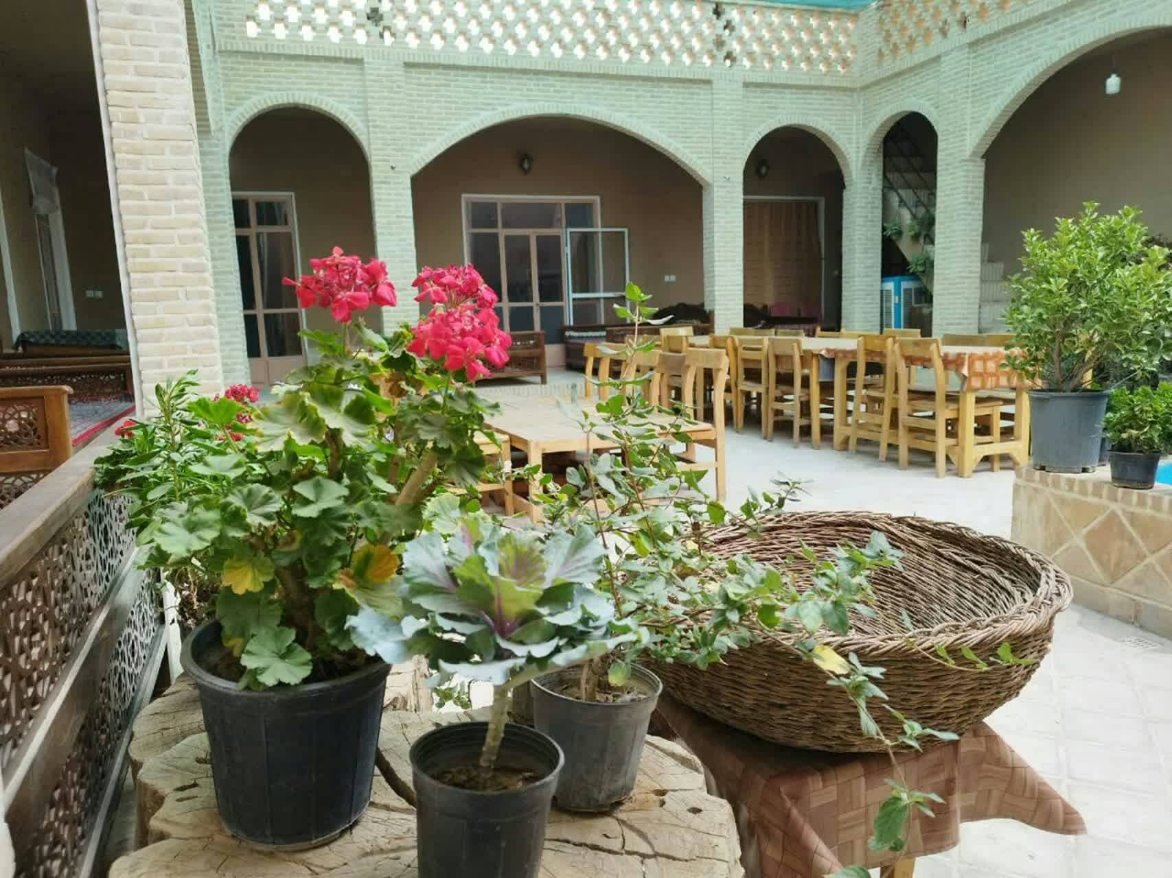 اجاره اتاق سنتی در ورزنه - اتاق دو