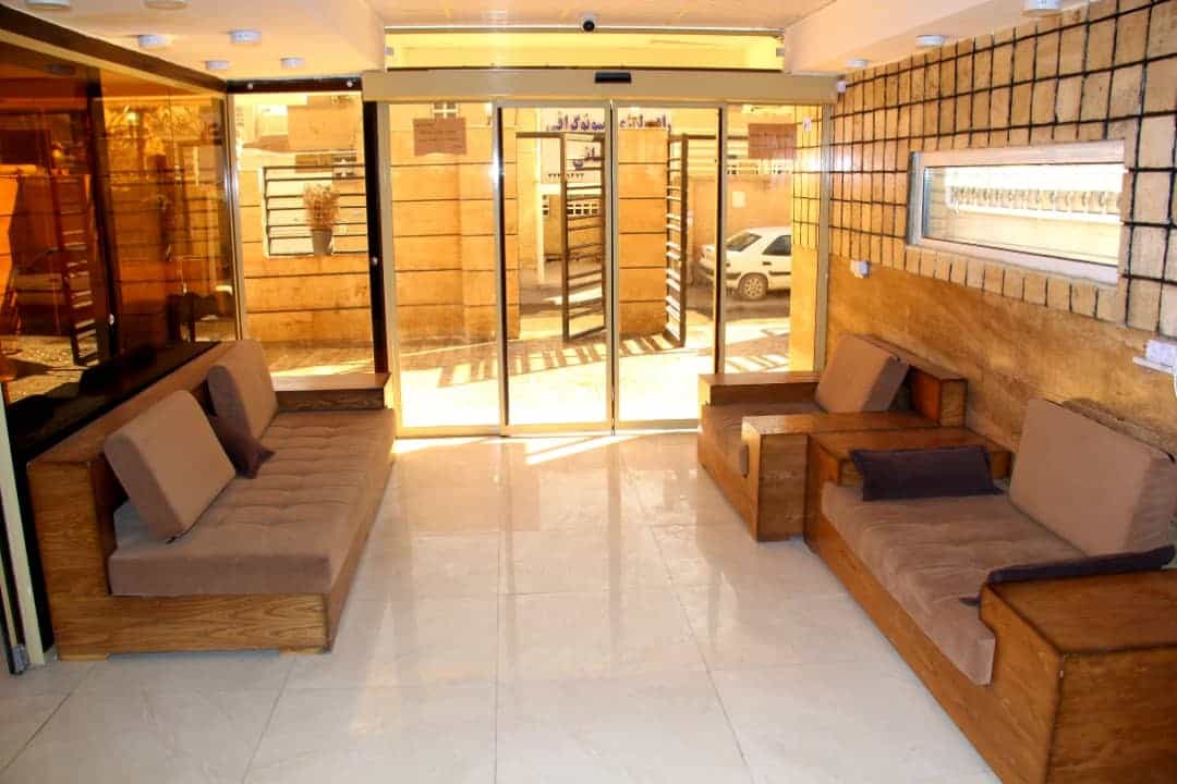 اجاره هتل آپارتمان دو تخته در جهاد کرمان - 1