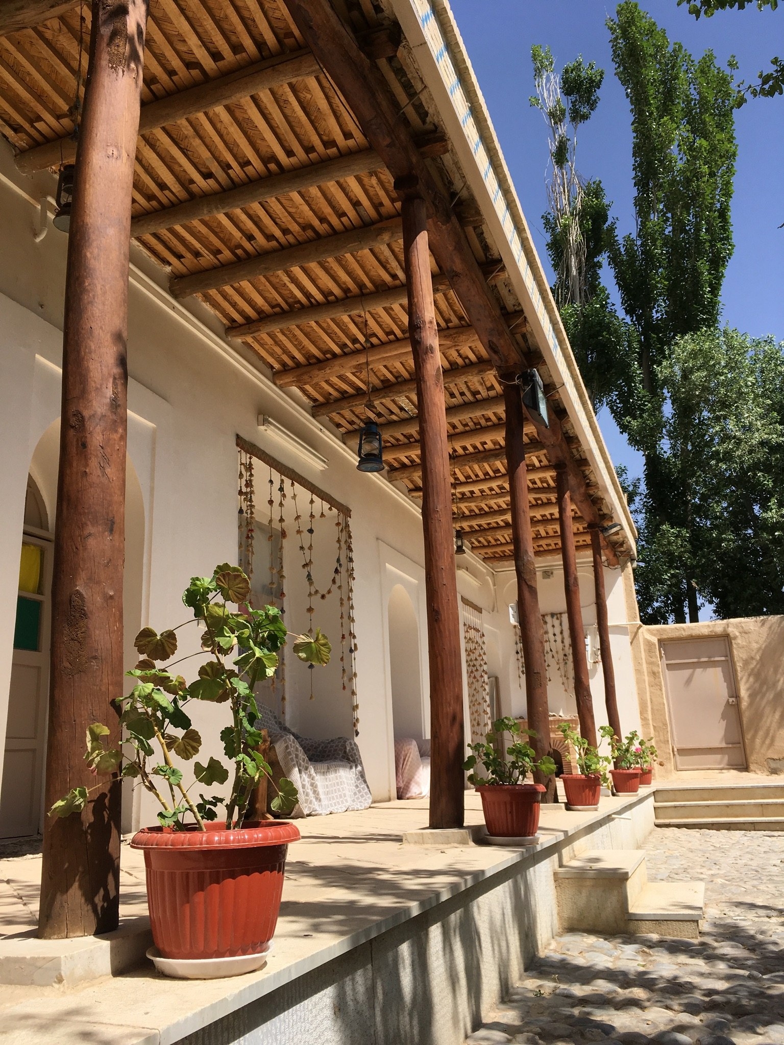 اجاره سوئیت سنتی در سعید آباد گلپایگان