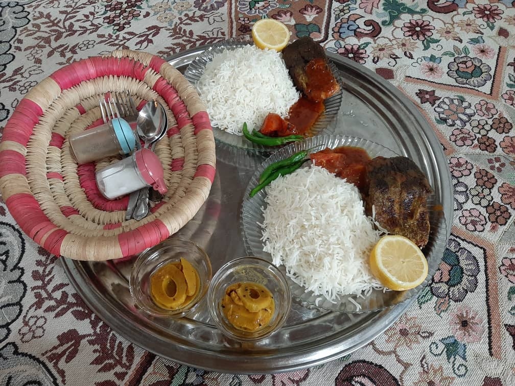 اجاره اقامتگاه بومگردی در جزیره هرمز کف خواب دار