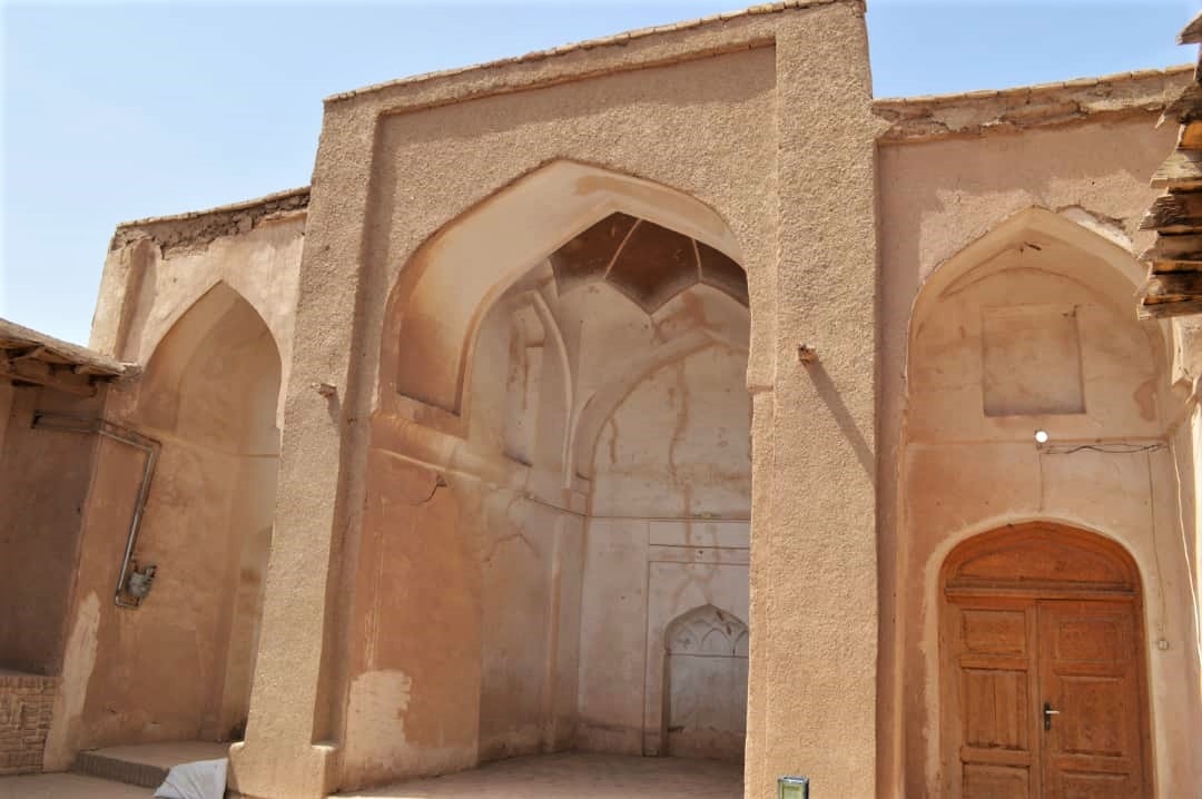 اجاره اتاق سنتی در خاتم الانبیا سنگان - 2