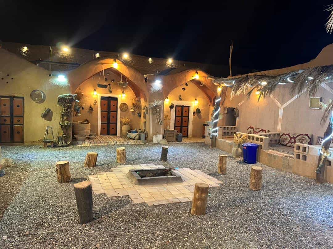 اجاره اقامتگاه تاریخی در انارک اصفهان-20 متری