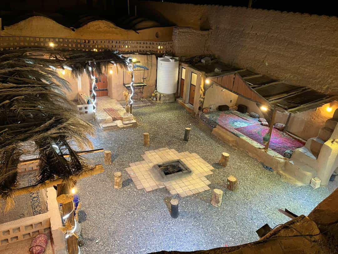 اجاره اقامتگاه تاریخی در انارک اصفهان-20 متری