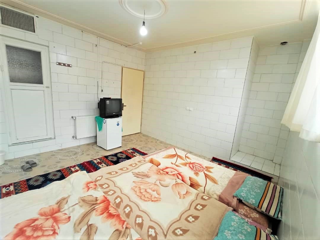 اجاره اتاق در اراک قم - 3 تخت