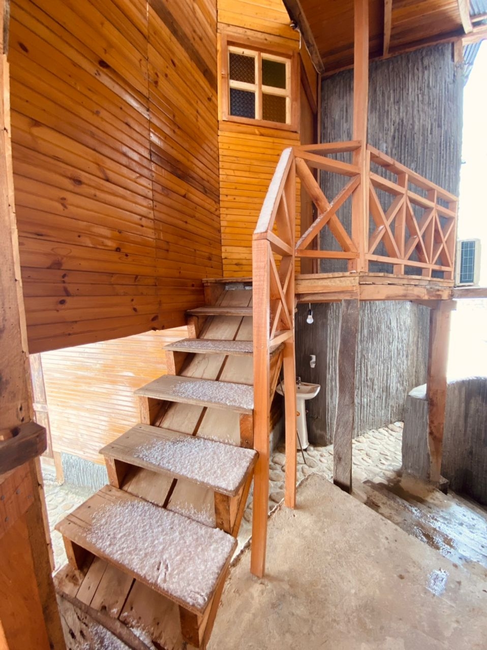 اجاره کلبه چوبی در اساس پل سفید - چوبی