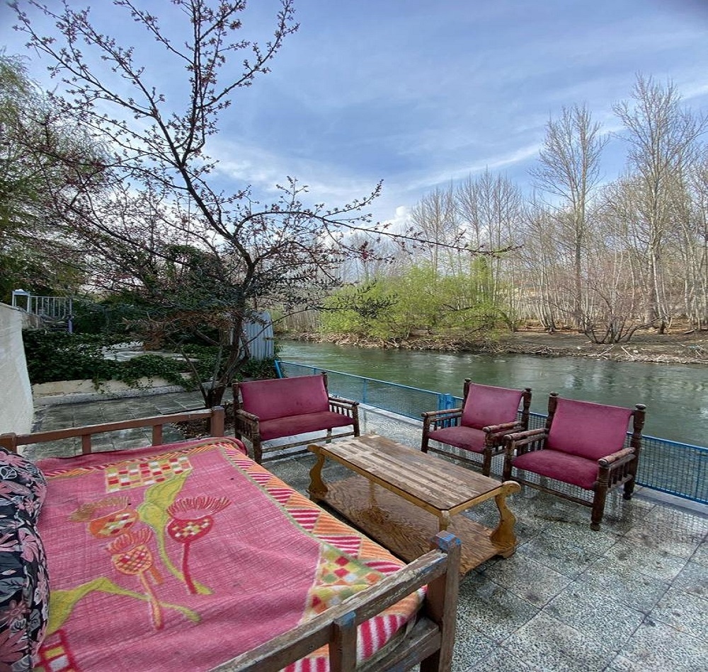 اجاره ویلا باغ استخردار در اردال باغبهادران - کنار رودخانه