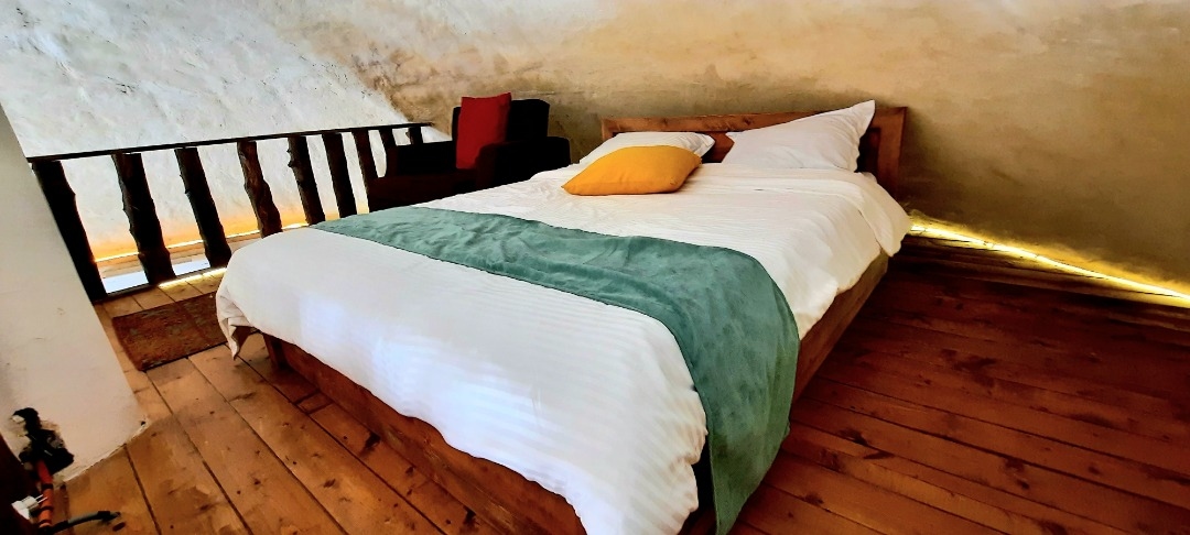 اجاره کلبه سنتی در روستای کلاچ پا تنکابن - بلوط