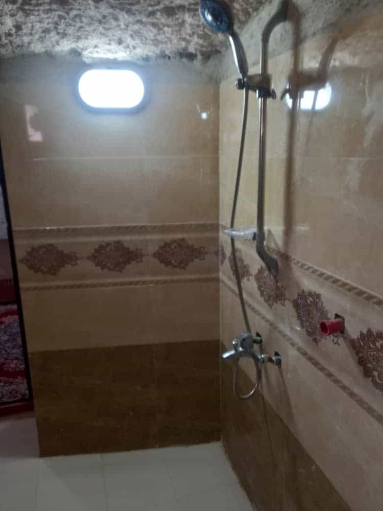 اقامتگاه صخره ای در کندوان - شماره 4