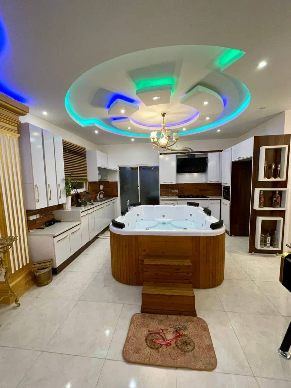 اجاره ویلا دوطبقه جکوزی دار در شیرگاه-مازندران