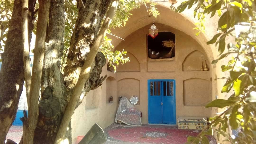 اجاره اقامتگاه بومگردی در جلال آباد نجف آباد