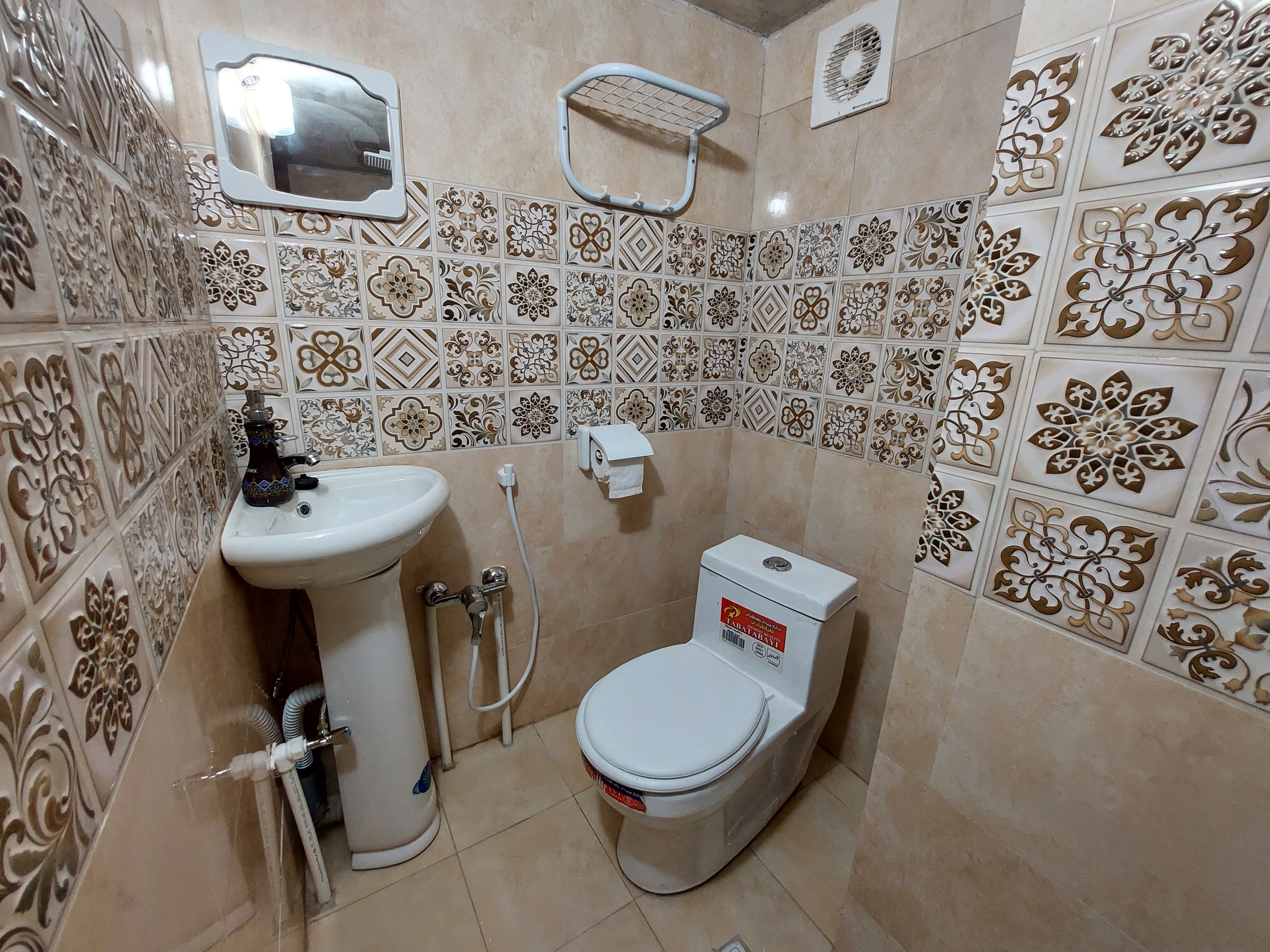 اجاره اتاق سنتی در 22بهمن آران بیدگل - سیمین دخت