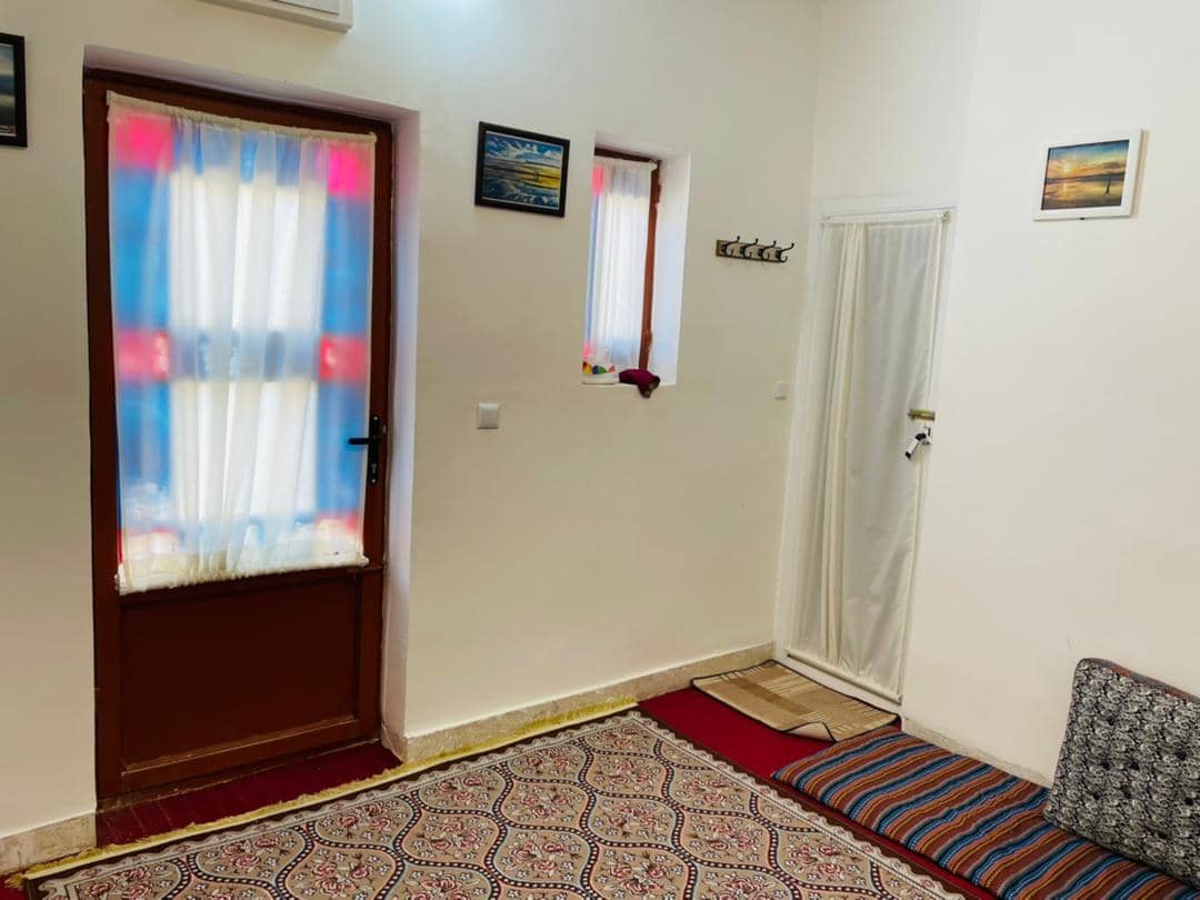 اجاره خانه سنتی در شهربابک کرمان - مخرگه
