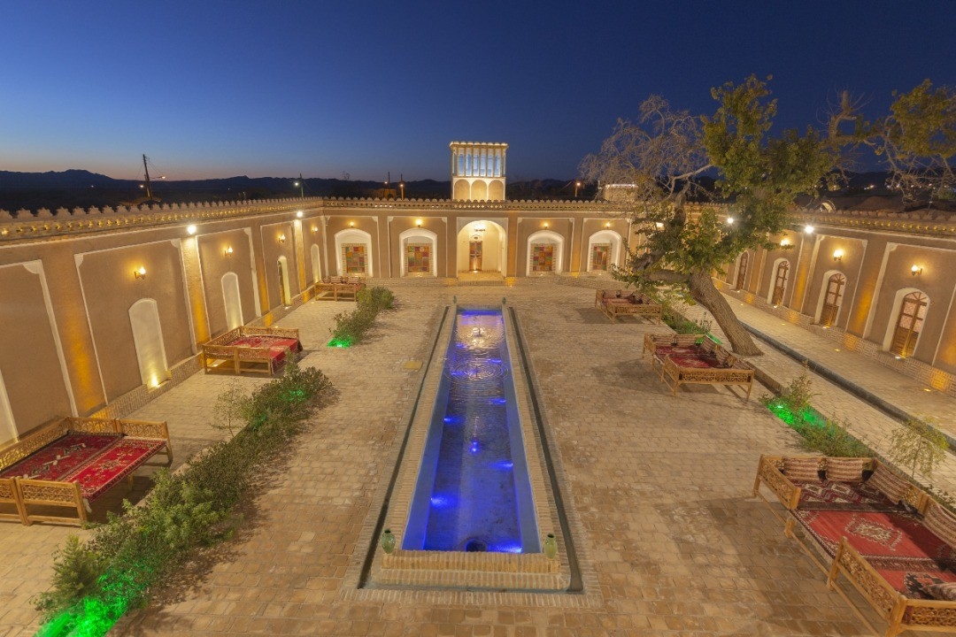 اجاره اقامتگاه بومگردی در روستای برون فردوس