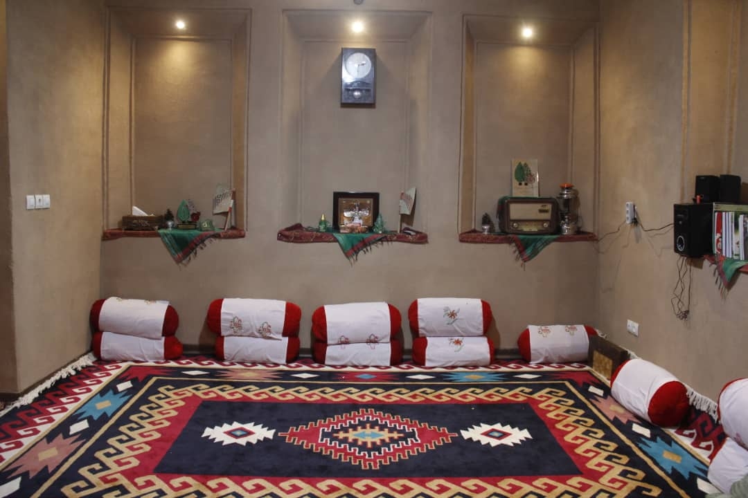 اجاره اقامتگاه بومگردی در روستای مبارکه - اتاق بهار