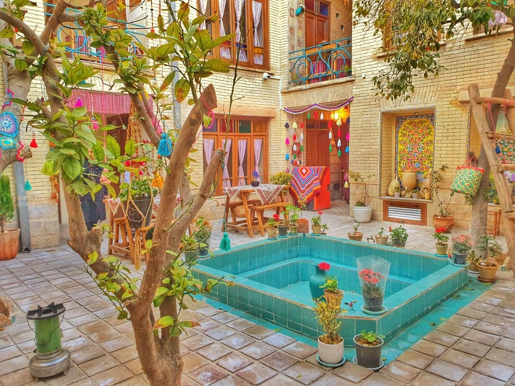 اجاره اتاق بومگردی سنتی دوتخته غیرمستر در شیراز - نازبانو