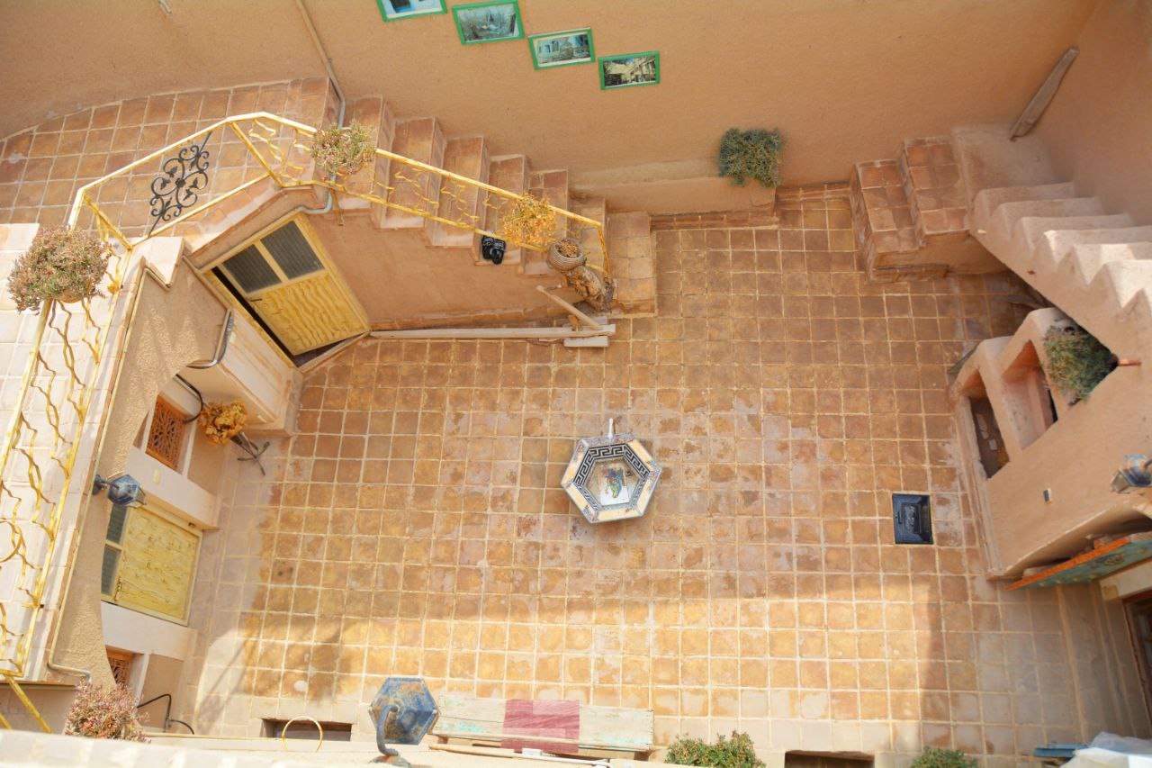 اجاره اتاق سنتی در بیابانک سرخه - سمنان - کرسی