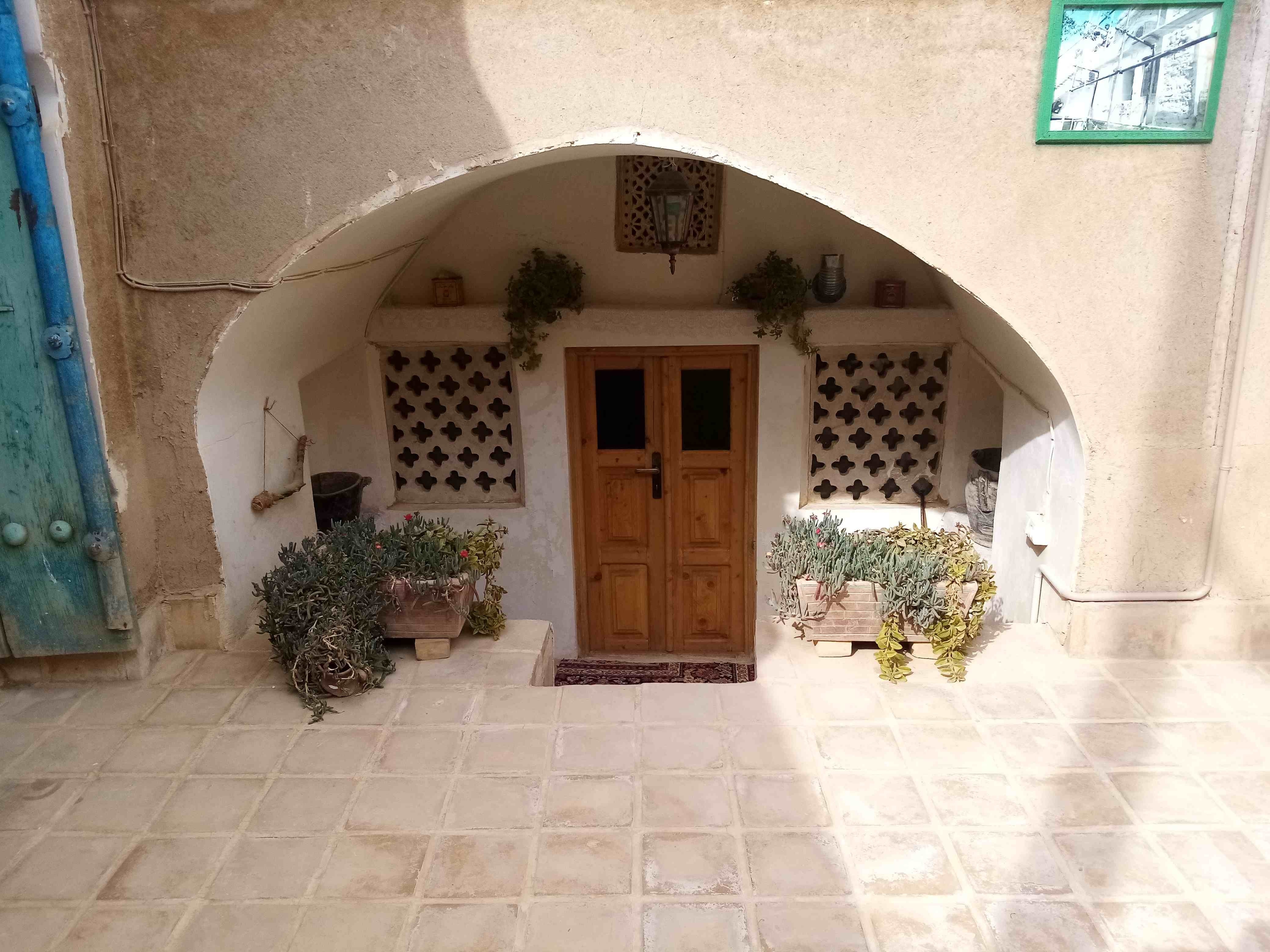 اجاره اقامتگاه بومگردی در بیابانک سرخه - دستکند