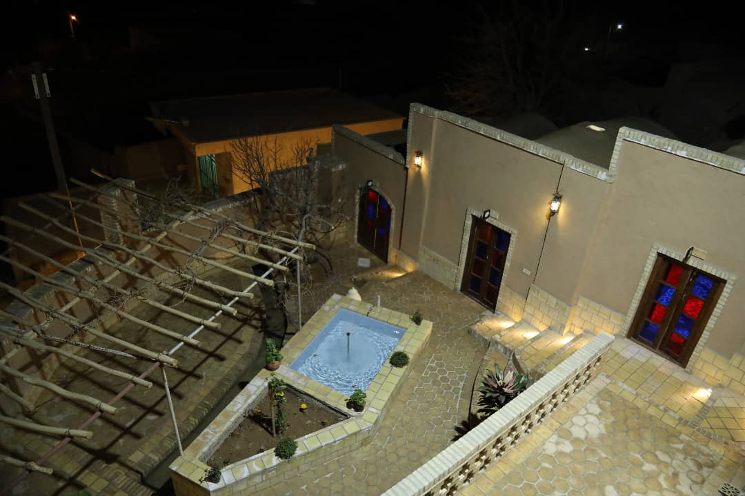 اجاره اتاق سنتی در مدوار مهریز - یزد