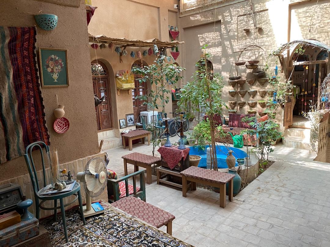 اقامتگاه بومگردی در امام خمینی یزد - اتاق ماسوره