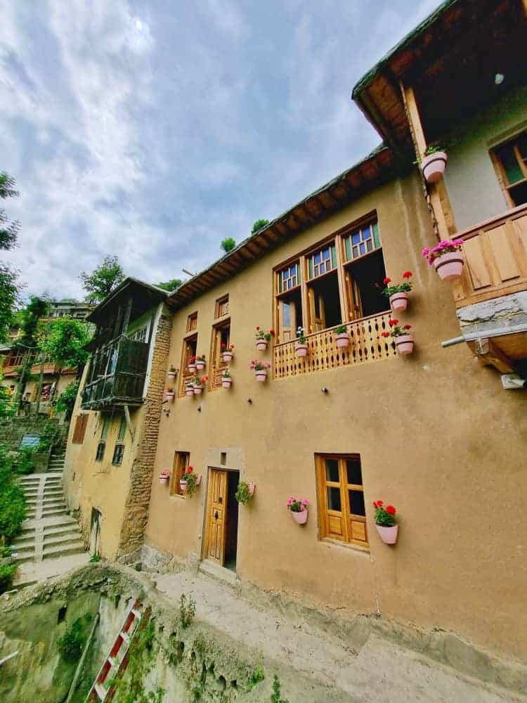 اجاره خانه سنتی تک خواب در ماسوله - ملرزون