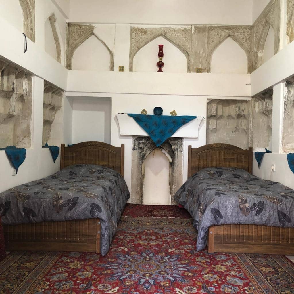 اجاره خانه سنتی در آزادی تفرش - یاد