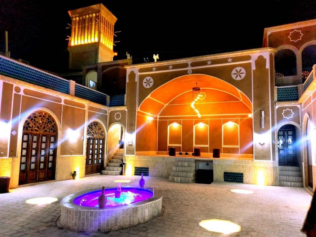 اجاره اتاق سنتی 4تخته در مهدی یزد