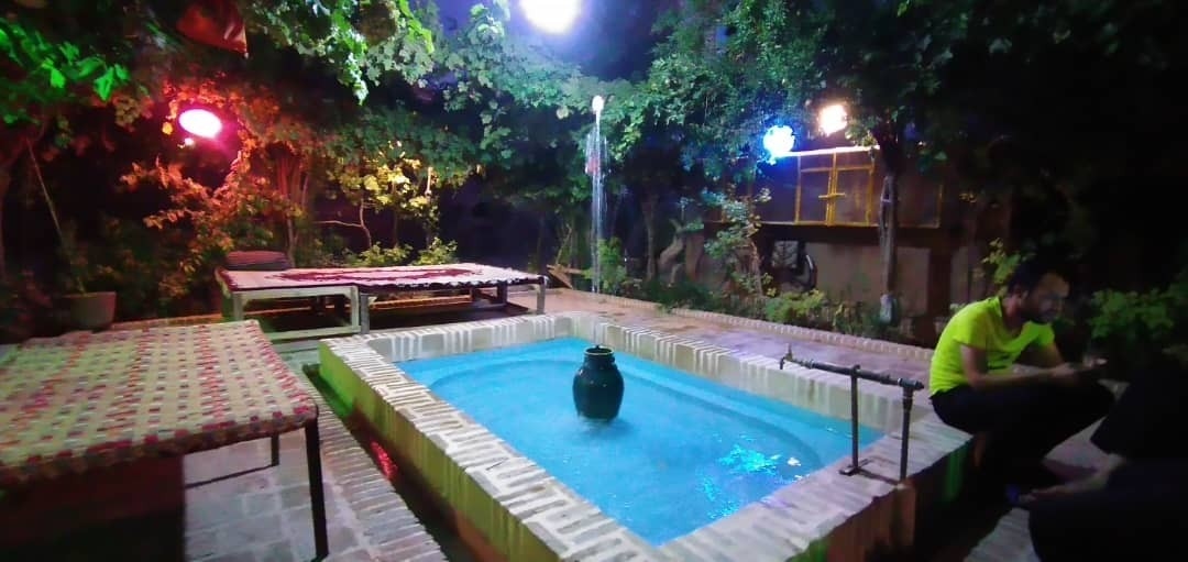 اجاره بوم گردی سنتی در روستای فروتقه کاشمر