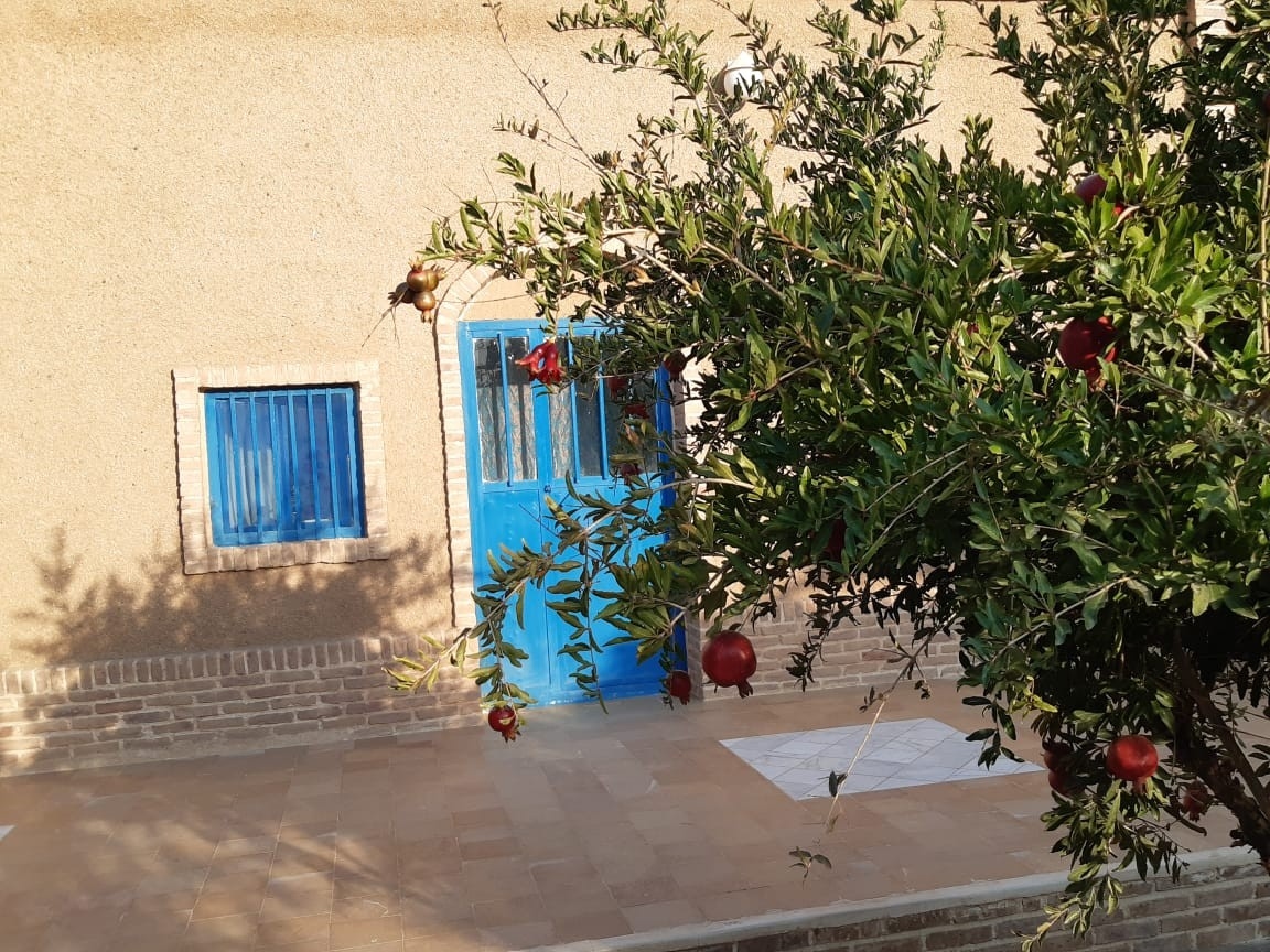 اجاره سوئیت سنتی در رشتخوار