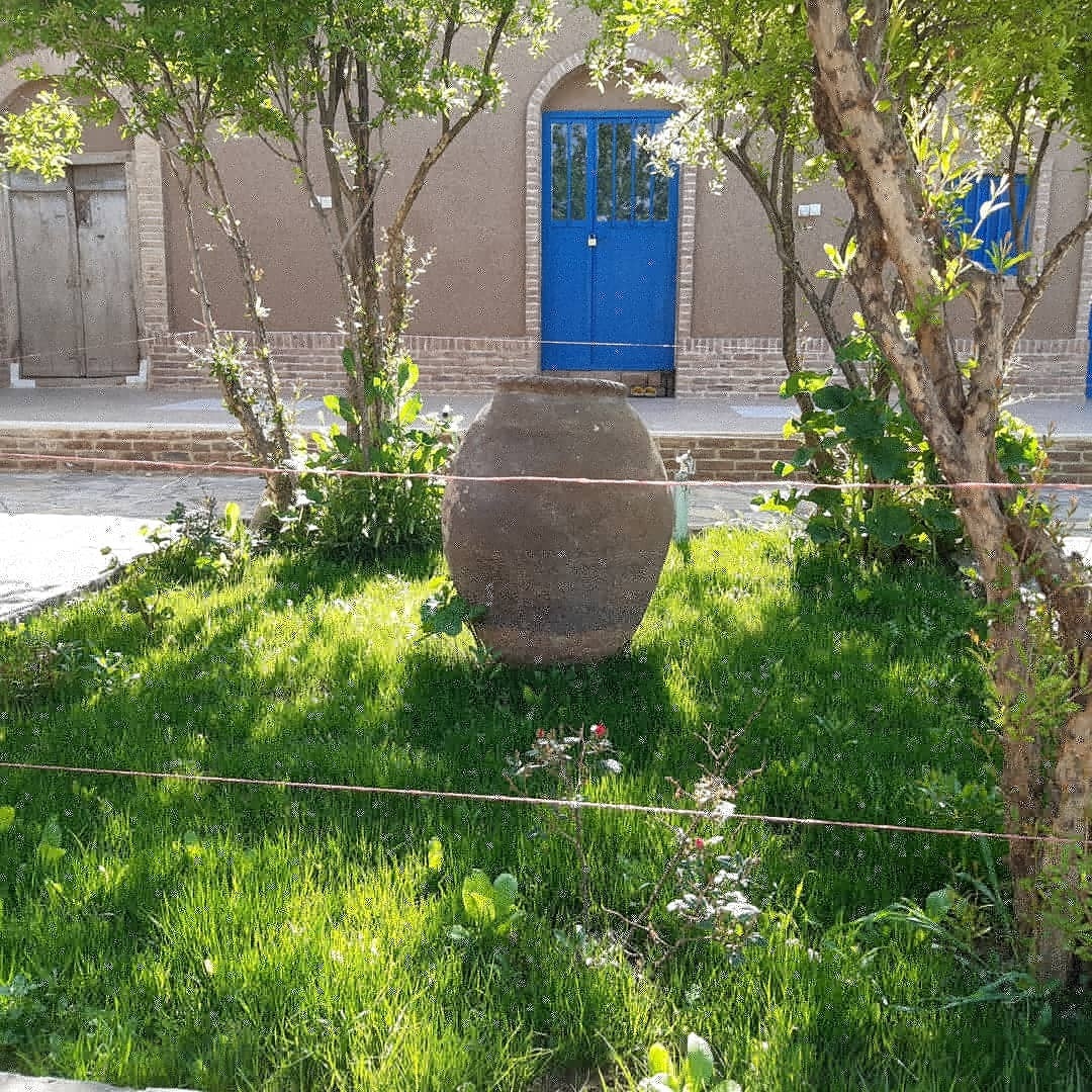 اجاره سوئیت سنتی در رشتخوار