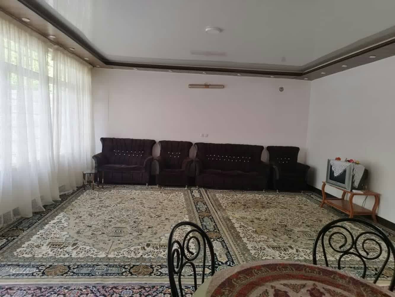 اجاره ویلا در روستای صادق آباد باغ بهادران