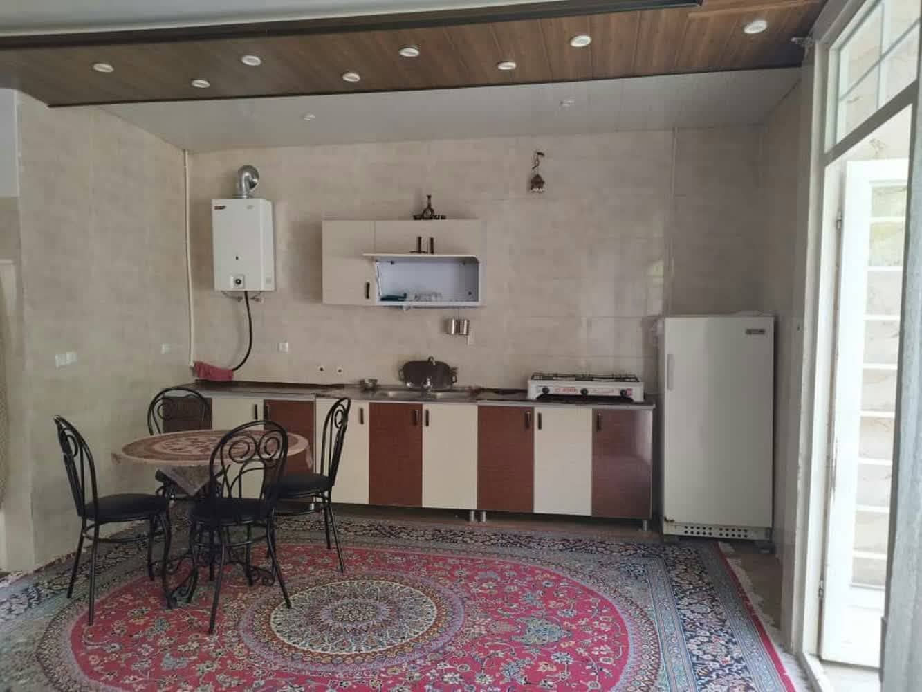 اجاره ویلا در روستای صادق آباد باغ بهادران