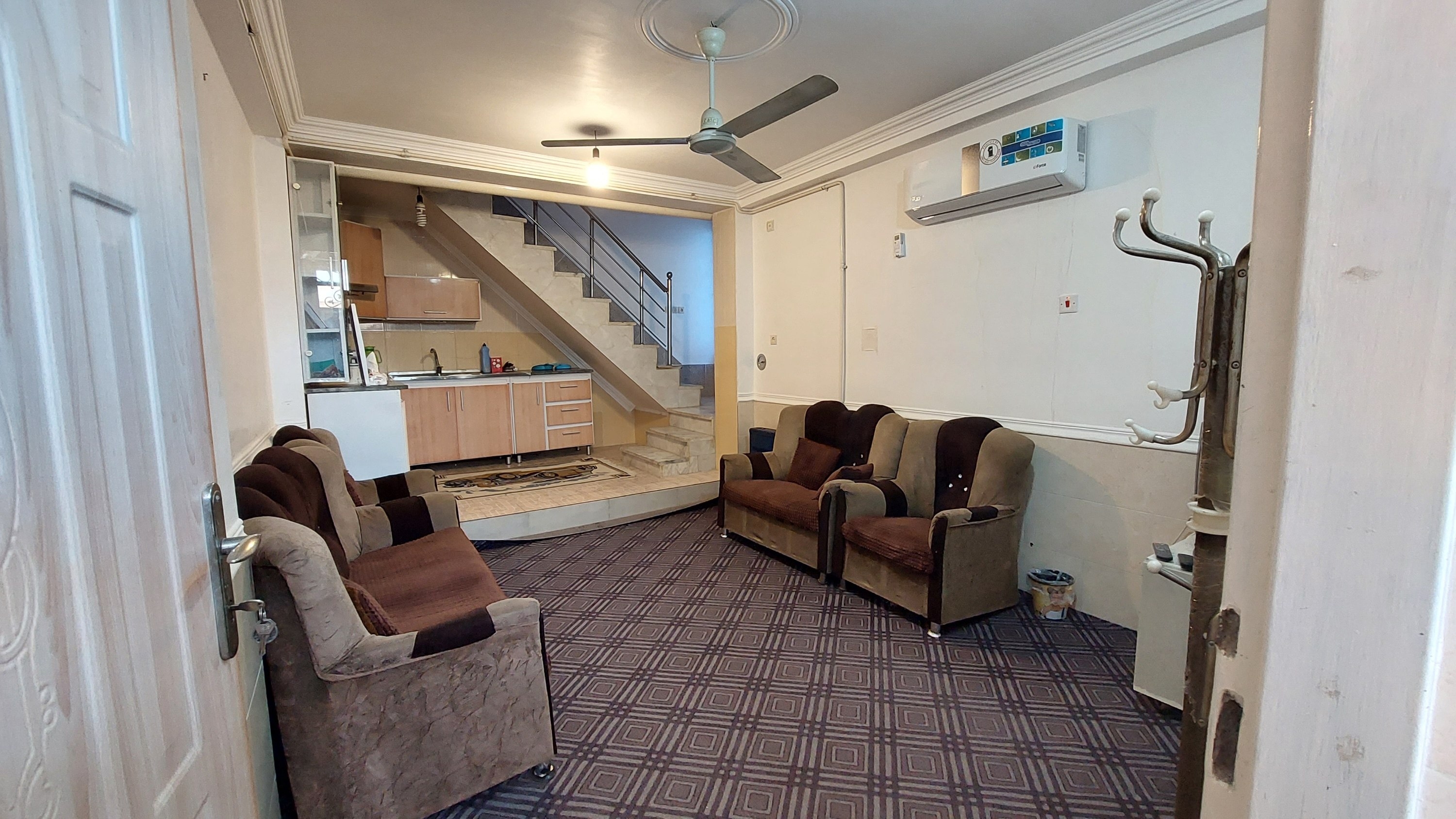 اجاره آپارتمان تک خواب در گناوه