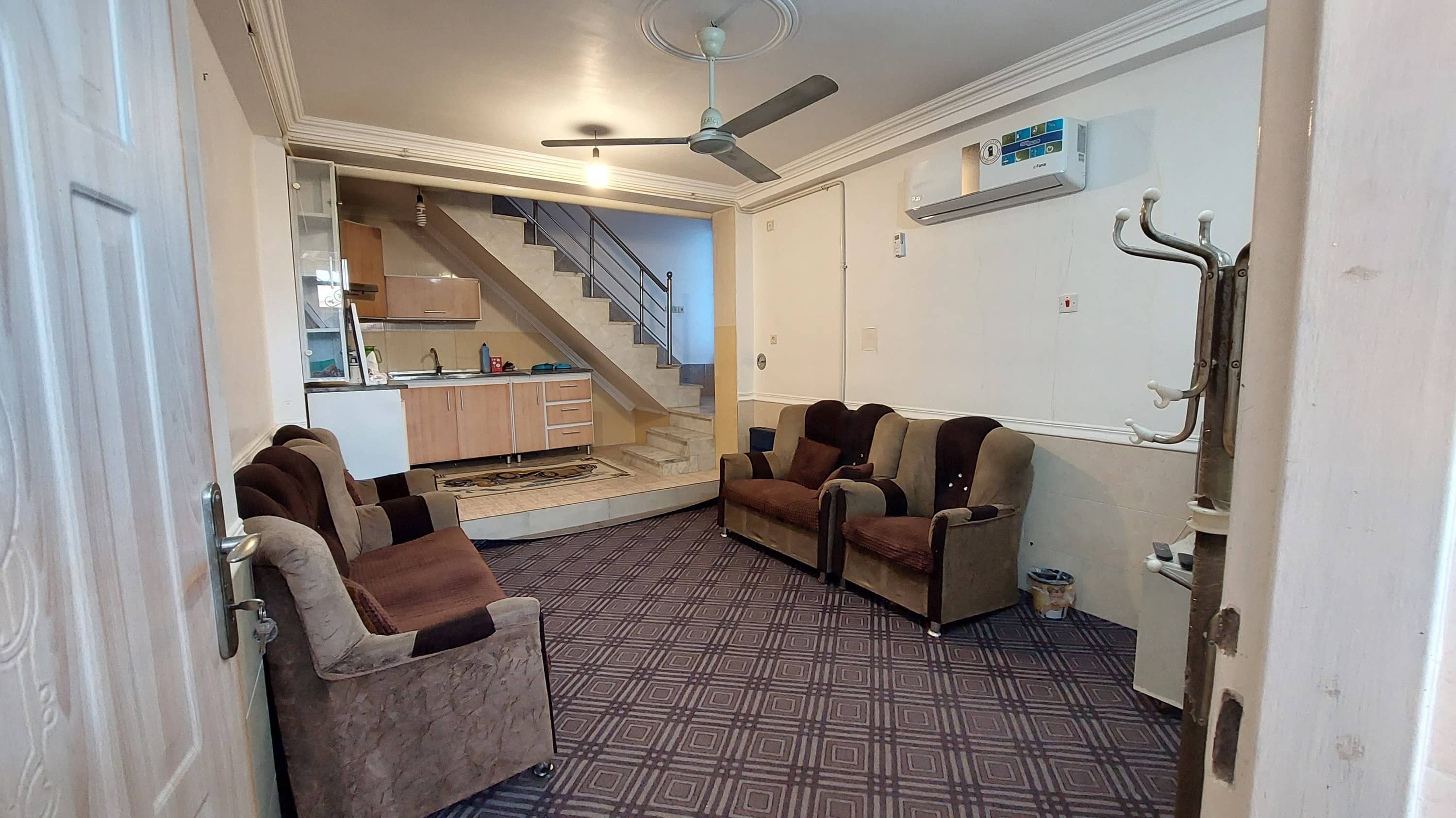 اجاره آپارتمان تک خواب در گناوه