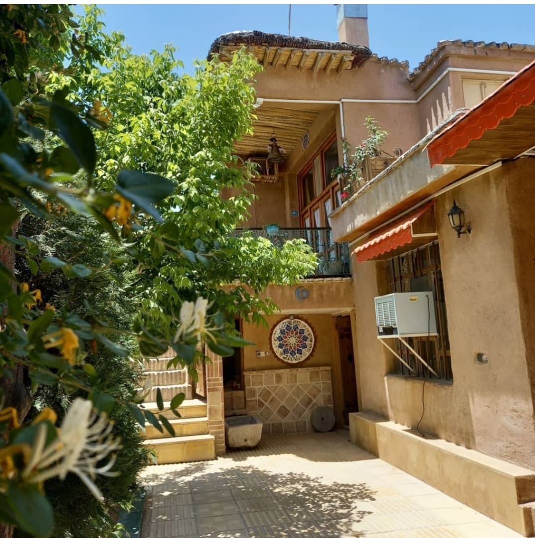 رزرو اتاق سنتی در روستای تشنیز شلمزار - 7 متر