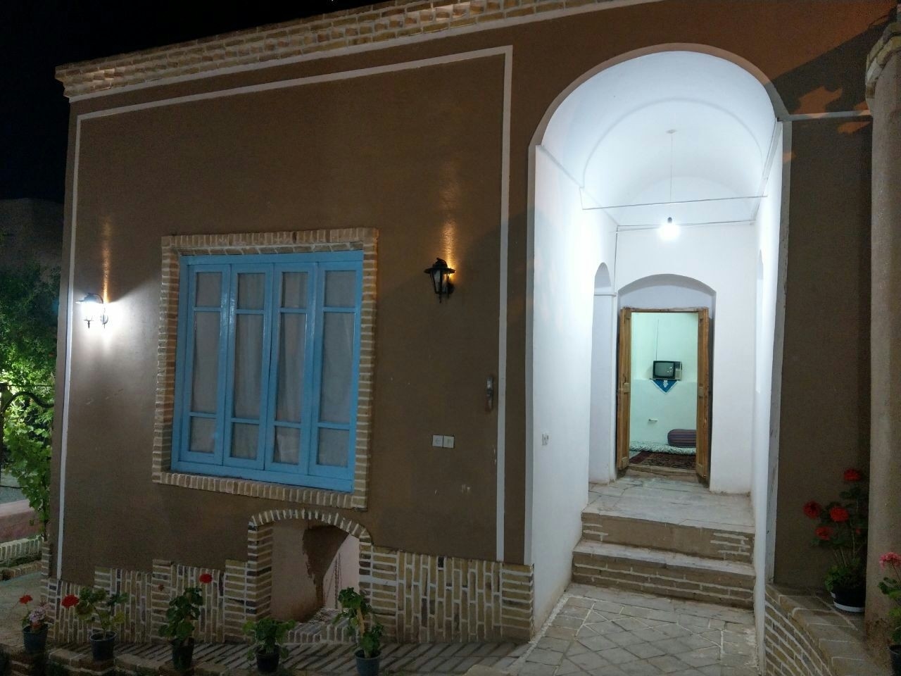 اقامتگاه بوم گردی سنتی در روستای فروتقه کاشمر